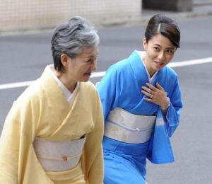 堀越希実子プロフィールと年齢や若い頃の画像は？小林麻央を泣かせた本って？