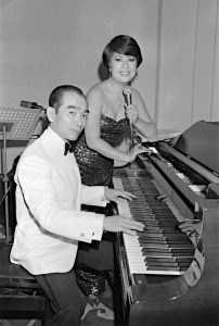 秋満義孝のwiki風プロフィールとペギー葉山とのライブCDを調査!徹子の部屋