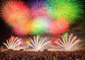 足立の花火大会2019の交通規制と駐車場は？混雑状況とトイレ場所と穴場も調査！