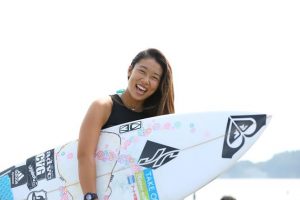 大村奈央サーフィンのwiki風プロフィールは？サーフボードも調査！