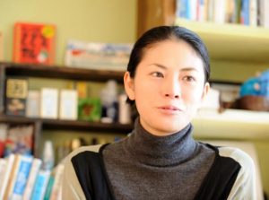 鯨本あつこのプロフィールと苗字の由来は？経歴や出版本も調査！