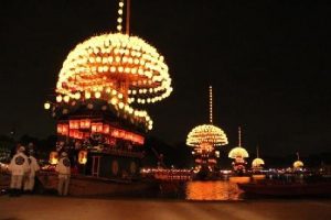 尾張津島天王祭2019の宵祭まきわら船の点灯出船時刻は？交通規制と駐車場も調査
