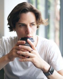 ハンコ王子・ロマトニオロのインスタやプロフィールは?印鑑セットも買える?