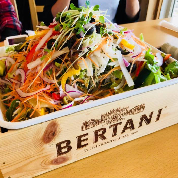 まつめがねモンスターサラダ